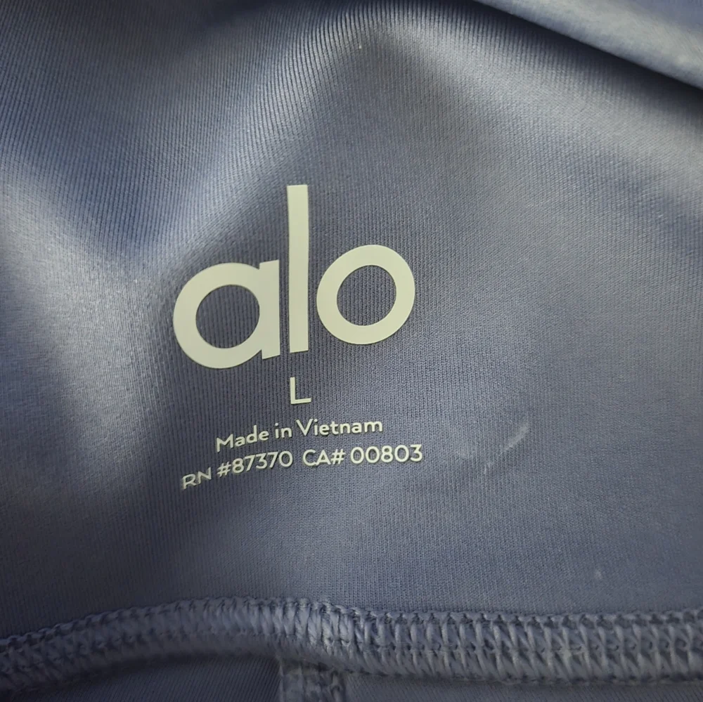 Alo Yoga 7/8 High-Waist Airlift Legging Color Fog Size L
